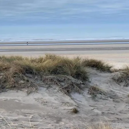 Apartament In Belgium With Sea View, Cleaning Included *