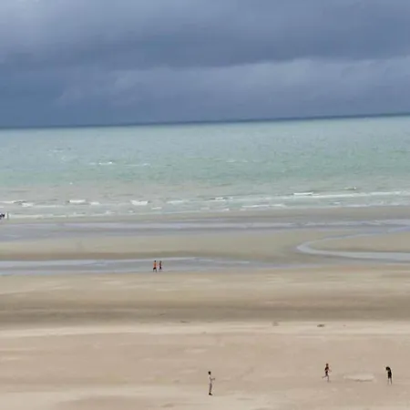 In Belgium With Sea View, Cleaning Included Apartament Koksijde